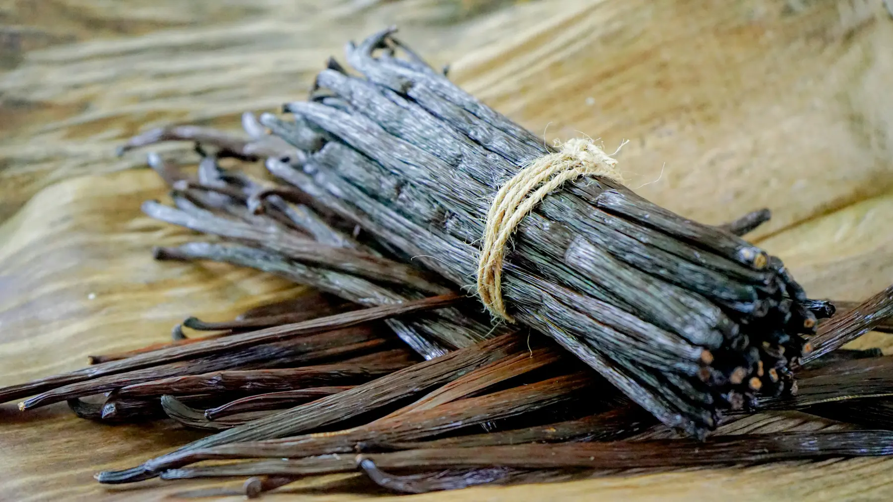 Cured vanilla pods